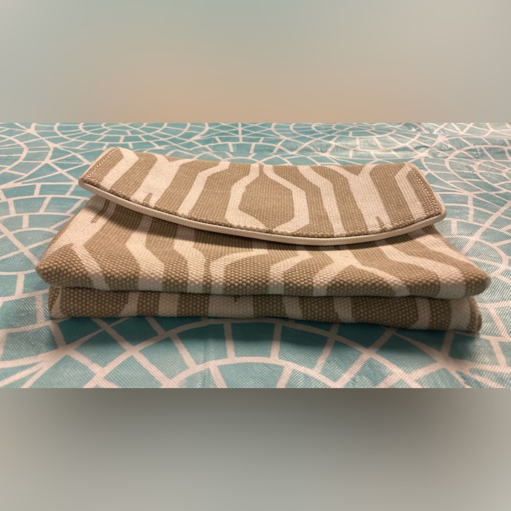 💛TODAY***$12***NWT Ann Taylor canvas cosmetic bag. - Picture 5 of 8